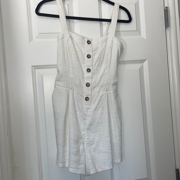 Womens hollister summer/spring romper - Picture 2 of 3